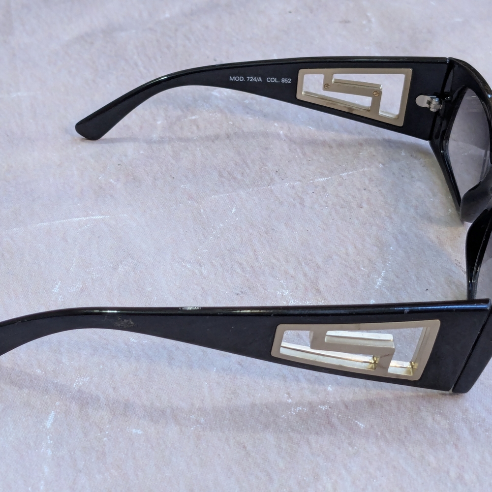 Versace Black Rectangular Sunglasses - image 4